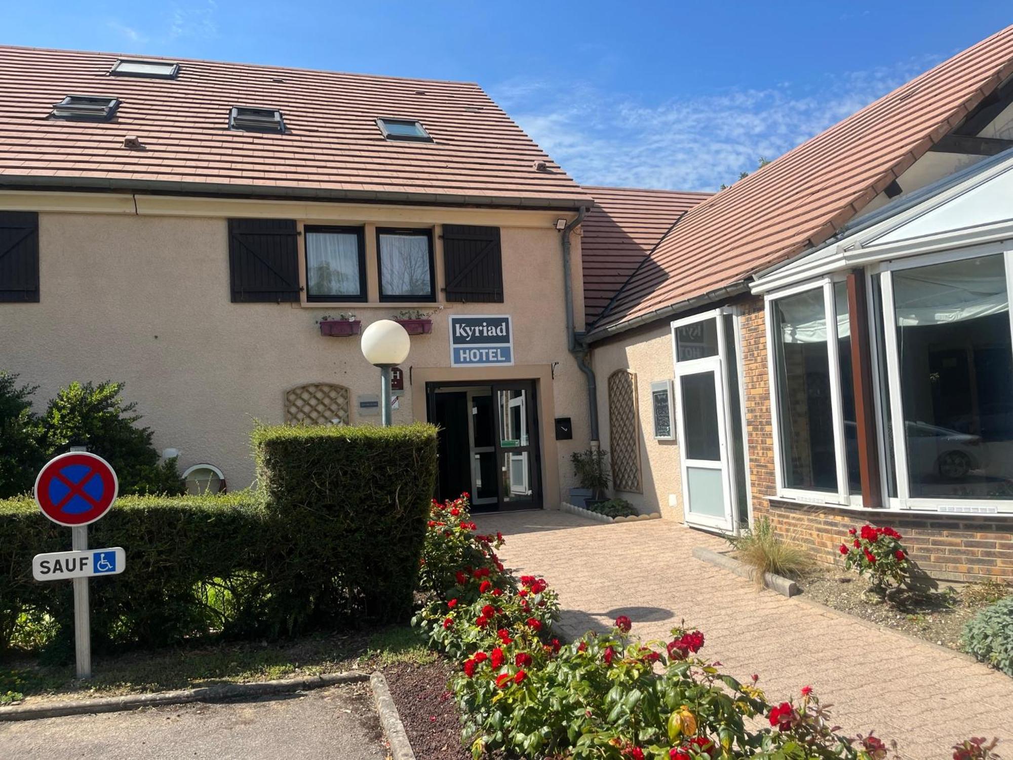 Kyriad Epernay Exterior photo